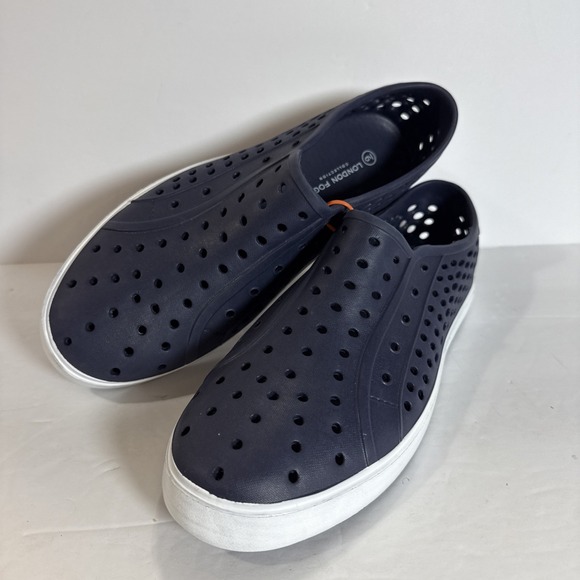 London Fog Mens Bately Perforated Slip On Athletic Sneakers Water Shoes Size 9 - Picture 1 of 4